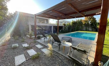 Departamento en Venta en Condominio Los Bosques- Piedra Roja