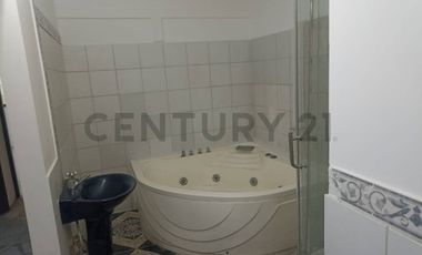 VENTA CASA DE DOS PLANTAS UBICADA AL SUR DE GUAYAQUIL, CDLA. COVIEM AleL