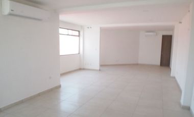 Venta Edificio nuevo en Naucalpan  a 100 mts de Periférico