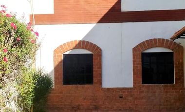 Las Quintas, amueblado, planta baja