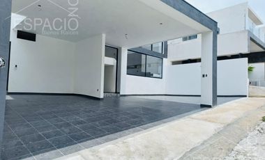 Casa en Fraccionamiento Burgos Bugambilias