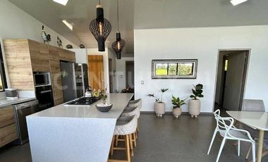 Arriendo Casa Medellin El Carmen de Viboral Antioquia