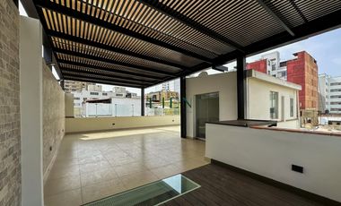 A Pasos del Malecón y Larcomar - Exclusivo Chalet de 3 pisos - C/2 Cocheras