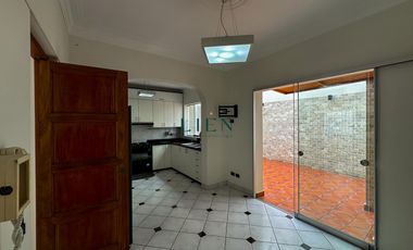 A Pasos del Malecón y Larcomar - Exclusivo Chalet de 3 pisos - C/2 Cocheras