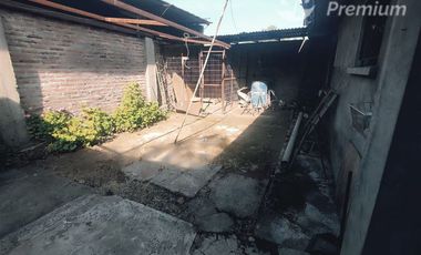 Casa en Venta en Sarento Aldea / Casa en venta 4 Dormitorios 3 Baños Local Comercial. Galpon y 10 Estacionamientos en El Bosque