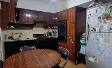 VENTA CASA 4 AMBIENTES VILLA LUZURIAGA PERMUTA