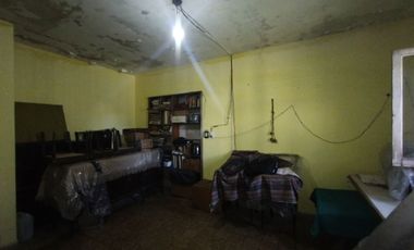 VENTA CASA 3 AMBIENTES CON COCHERA EN LONGCHAMPS
