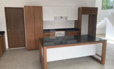 CASA EN RENTA EN CANCUN  RESIDENCIAL AQUA