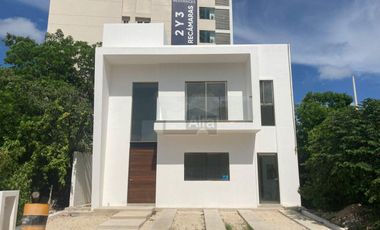 CASA EN RENTA EN CANCUN  RESIDENCIAL AQUA
