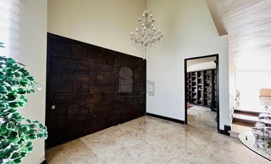 Venta de residencia en Fraccionamiento Bosque de Niebla en Xalapa, Ver.