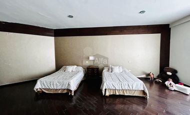Venta de residencia en Fraccionamiento Bosque de Niebla en Xalapa, Ver.