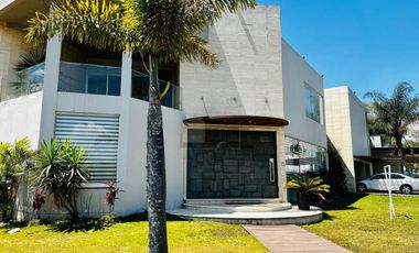 Venta de residencia en Fraccionamiento Bosque de Niebla en Xalapa, Ver.