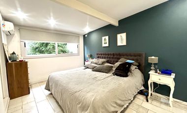 Casa en  Vicente López con pileta y quincho