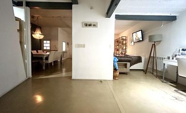 Casa en  Vicente López con pileta y quincho