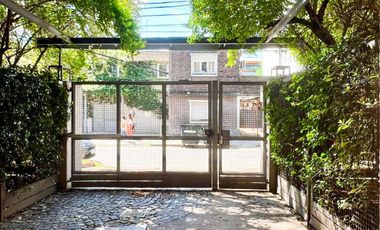 duplex en PB con Jardin 3 ambientes