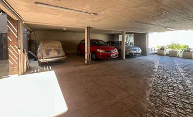duplex en PB con Jardin 3 ambientes
