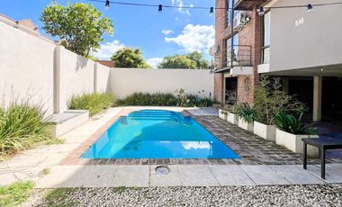 duplex en PB con Jardin 3 ambientes