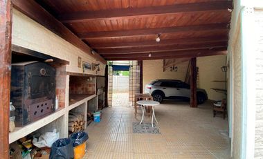 Venta Casa Quinta 3 Dormitorios en Roldán con Pileta