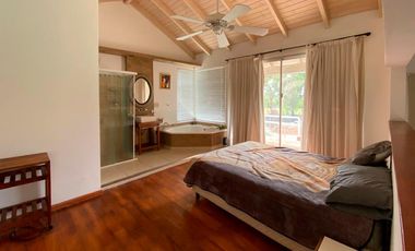 Venta Casa Quinta 3 Dormitorios en Roldán con Pileta