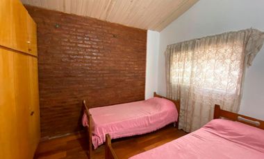 Venta Casa Quinta 3 Dormitorios en Roldán con Pileta