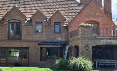 Casa en san isidro chico 4 dormitorios