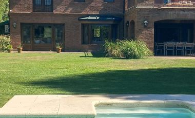 Casa en san isidro chico 4 dormitorios