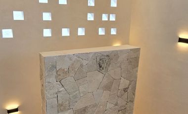 MODERNA RESIDENCIA CON SPA DENTRO DE YUCATAN COUNTRY CLUB