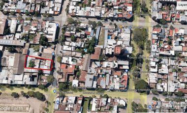 Gran Terreno c/construcción  a Reciclar Demoler