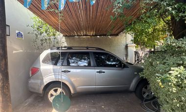 Casa 4 dormitorios Beccar