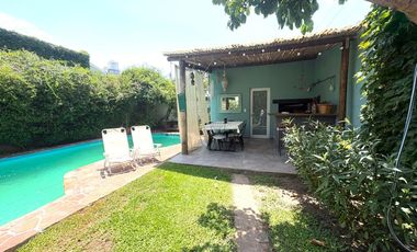 Casa 4 dormitorios Beccar