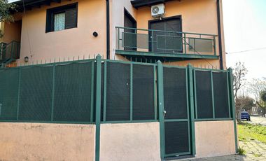 Casa en  VENTA en Boulogne Ideal 2 familias