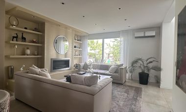 Casa en barrio Los Lagos en alquiler temporal, con 3 dormitorios