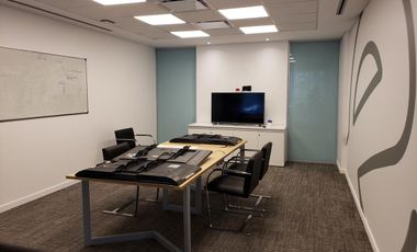 EXCELENTE OFICINA EN TORRE 550m2 , INSTALADA P/ENTRAR, PISO TÉCNICO, COCHERAS, SEGURIDAD 24hs