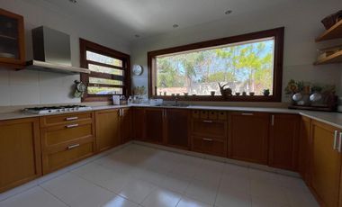 Casa en Las Lomas de San Isidro