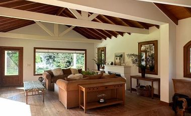 Casa en Las Lomas de San Isidro