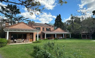 Casa en Las Lomas de San Isidro