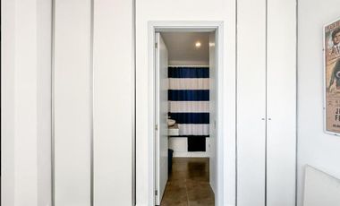 Departamento Sobre Av. Centenario Con Excelente Ubicación