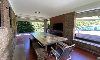 Casa en venta en Lomas de San Isidro