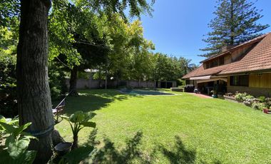 Casa en venta en Lomas de San Isidro