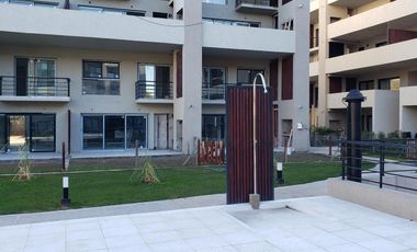 Alquiler Departamento 2 ambientes con Balcon, parrilla y terraza propia.