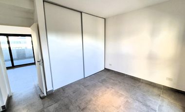 Alquiler Departamento 2 ambientes con Balcon, parrilla y terraza propia.
