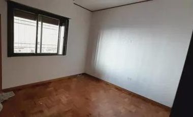 Casa en alquiler - 4 Dormitorios 2 Baños -300Mts2 - Caballito