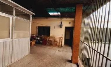 Casa en alquiler - 4 Dormitorios 2 Baños -300Mts2 - Caballito