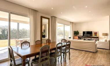Casa en  alquiler anual en Escobar- Barrio Acacias- Puertos del Lago