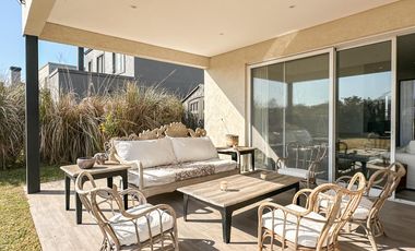 Casa en  alquiler anual en Escobar- Barrio Acacias- Puertos del Lago