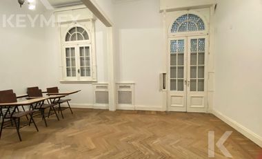 Casa apta oficinas, consultorio en La Plata