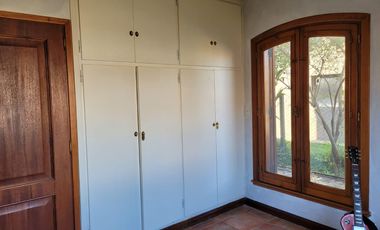 Casa en Alquiler  Pacheco Golf Club 4 dormitorios con jardin y pileta
