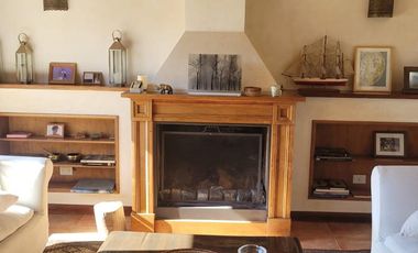 Casa en Alquiler  Pacheco Golf Club 4 dormitorios con jardin y pileta