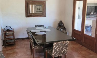 Casa en Alquiler  Pacheco Golf Club 4 dormitorios con jardin y pileta