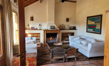 Casa en Alquiler  Pacheco Golf Club 4 dormitorios con jardin y pileta